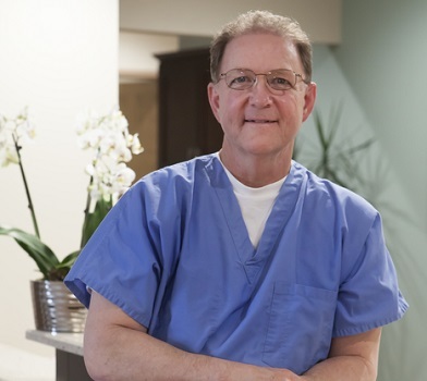 Dr. Richard Moore hair transplant surgeon st louis missouri